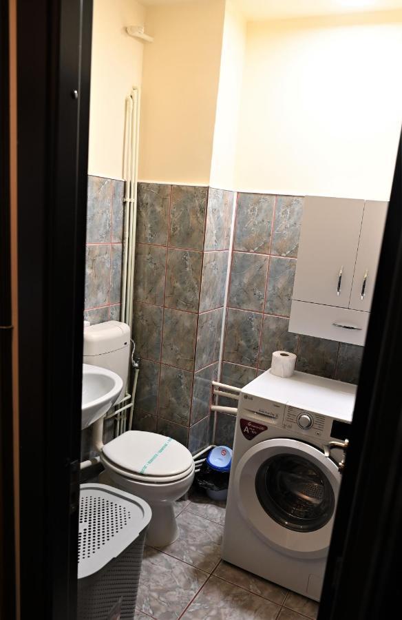 Marin Hotel Apartment Braşov Buitenkant foto
