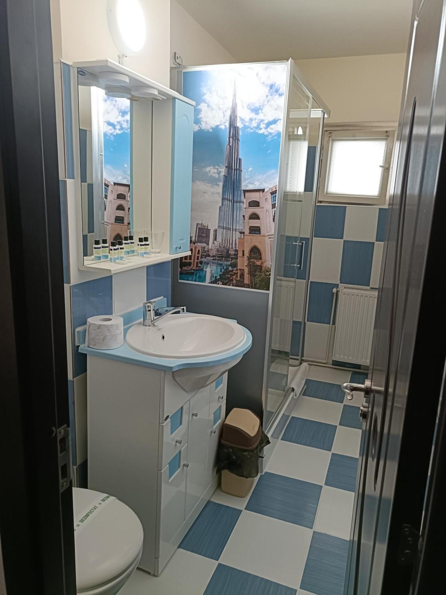 Marin Hotel Apartment Braşov Buitenkant foto